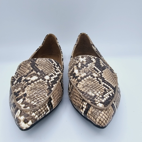 Madden Girl Henie Snake Print Pointed Toe Flats Loafers 6.5 NWOT - Picture 9 of 10